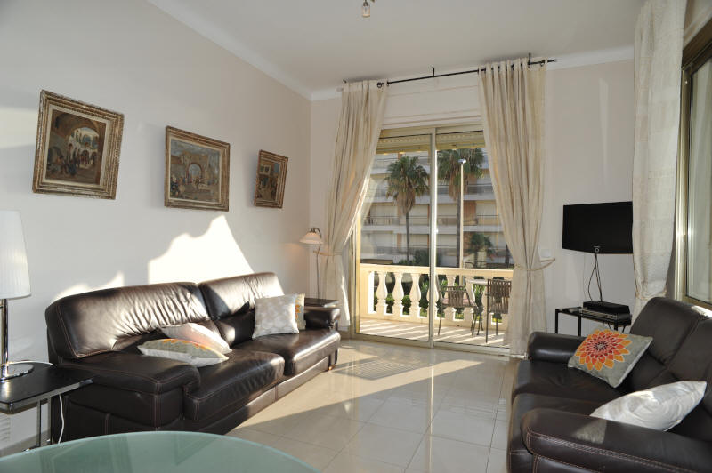 Cannes Rentals, Ref 011, John and John Real Estate, Cannes, France